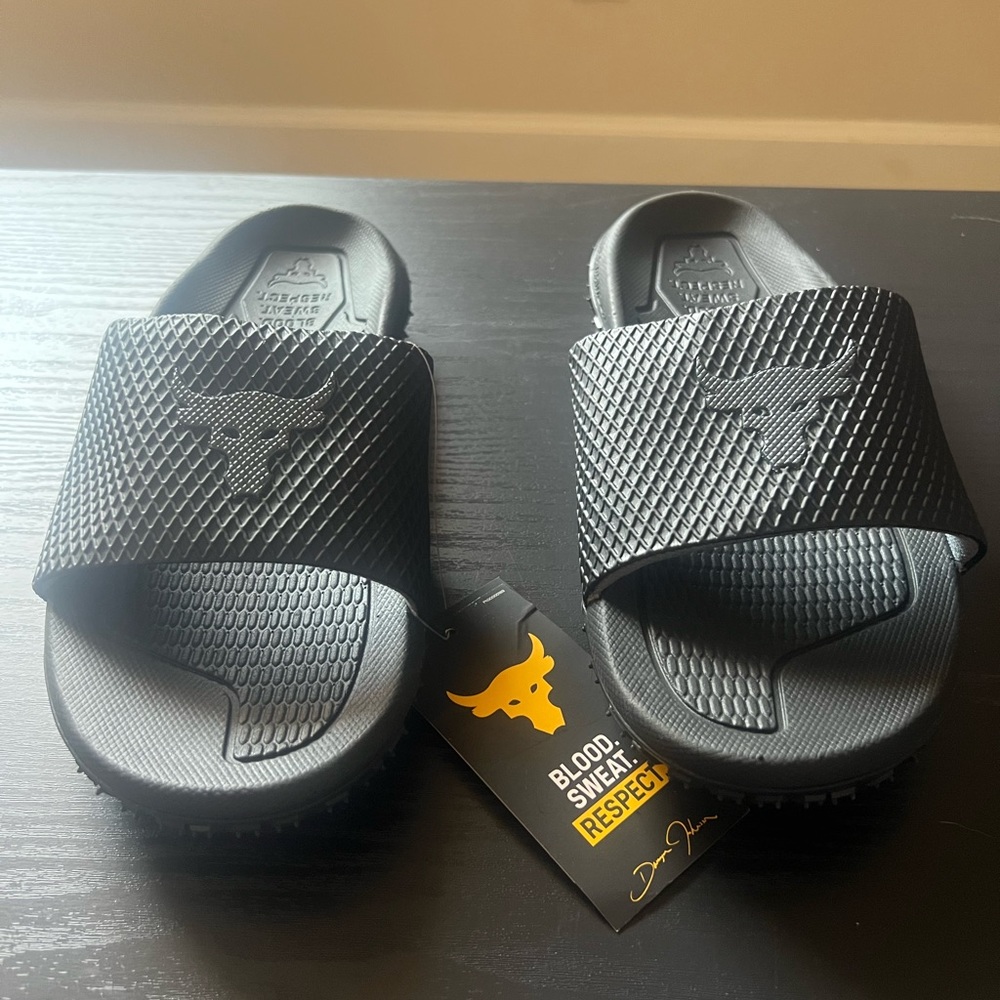 Under Armour Men's Project Rock Slides Sandals Size 8 Black Gray 3025237-001